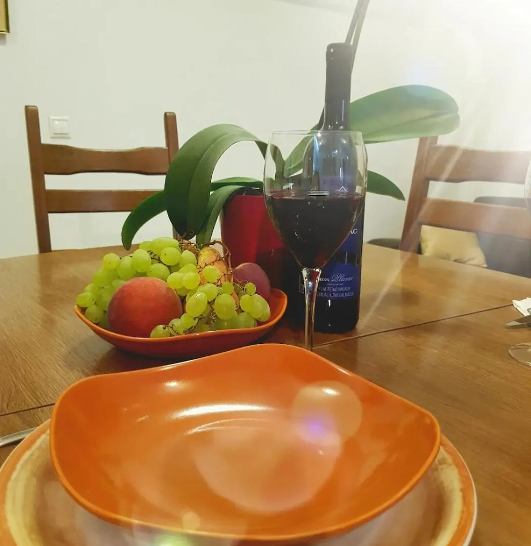 Apartment 5222-1 For 3 Pers In Split