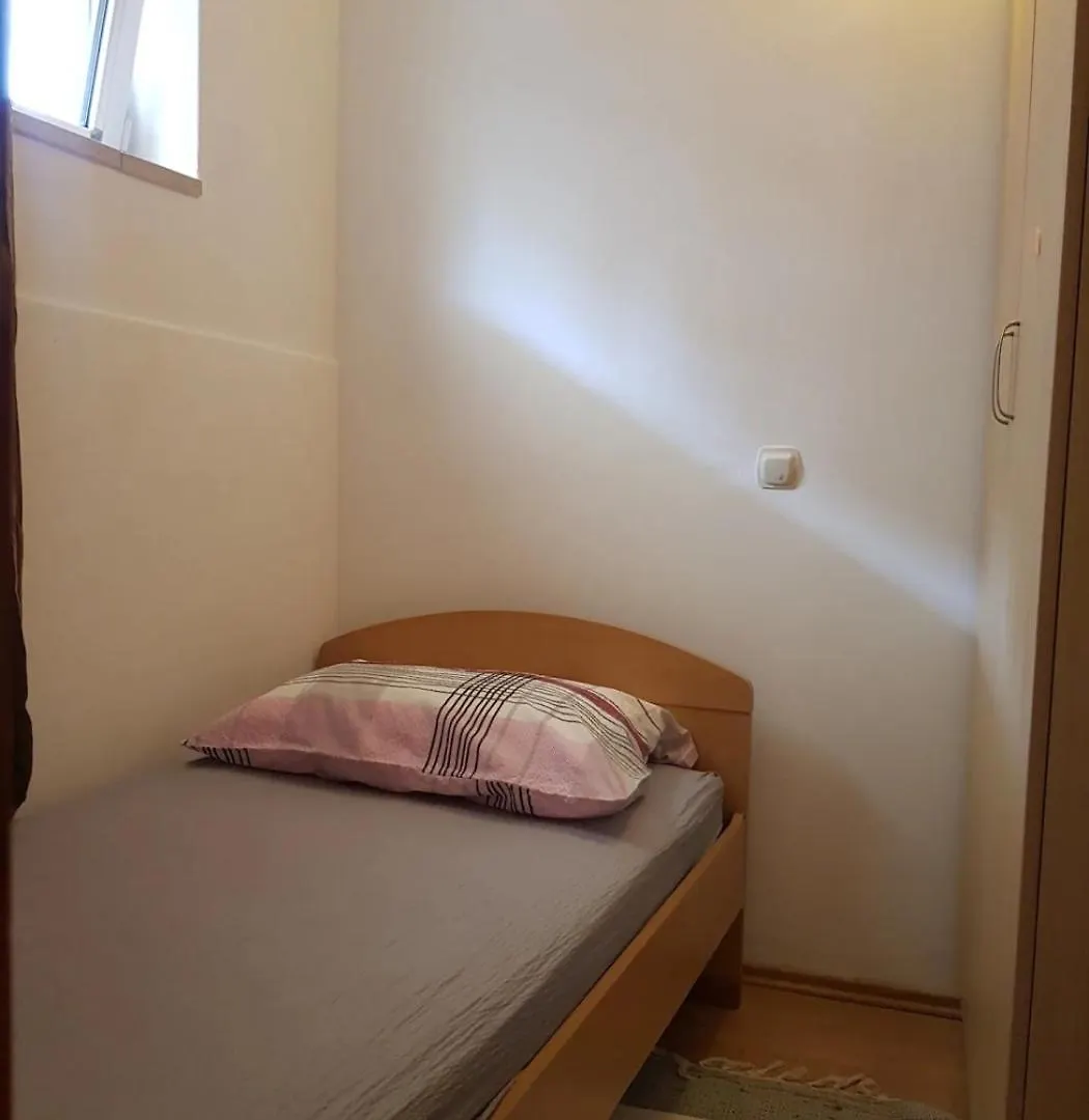 Apartment 5222-1 For 3 Pers In Split Croatia