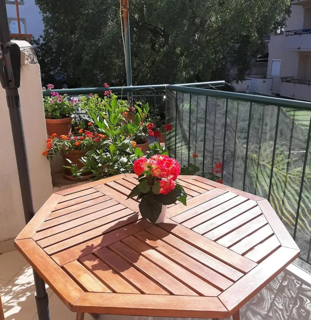 Apartment 5222-1 For 3 Pers In Split 0*,  Croatia