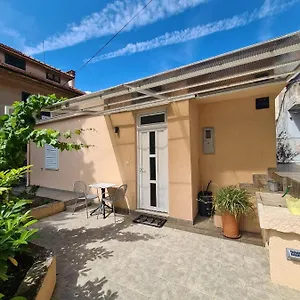 Apartment Bart, Split